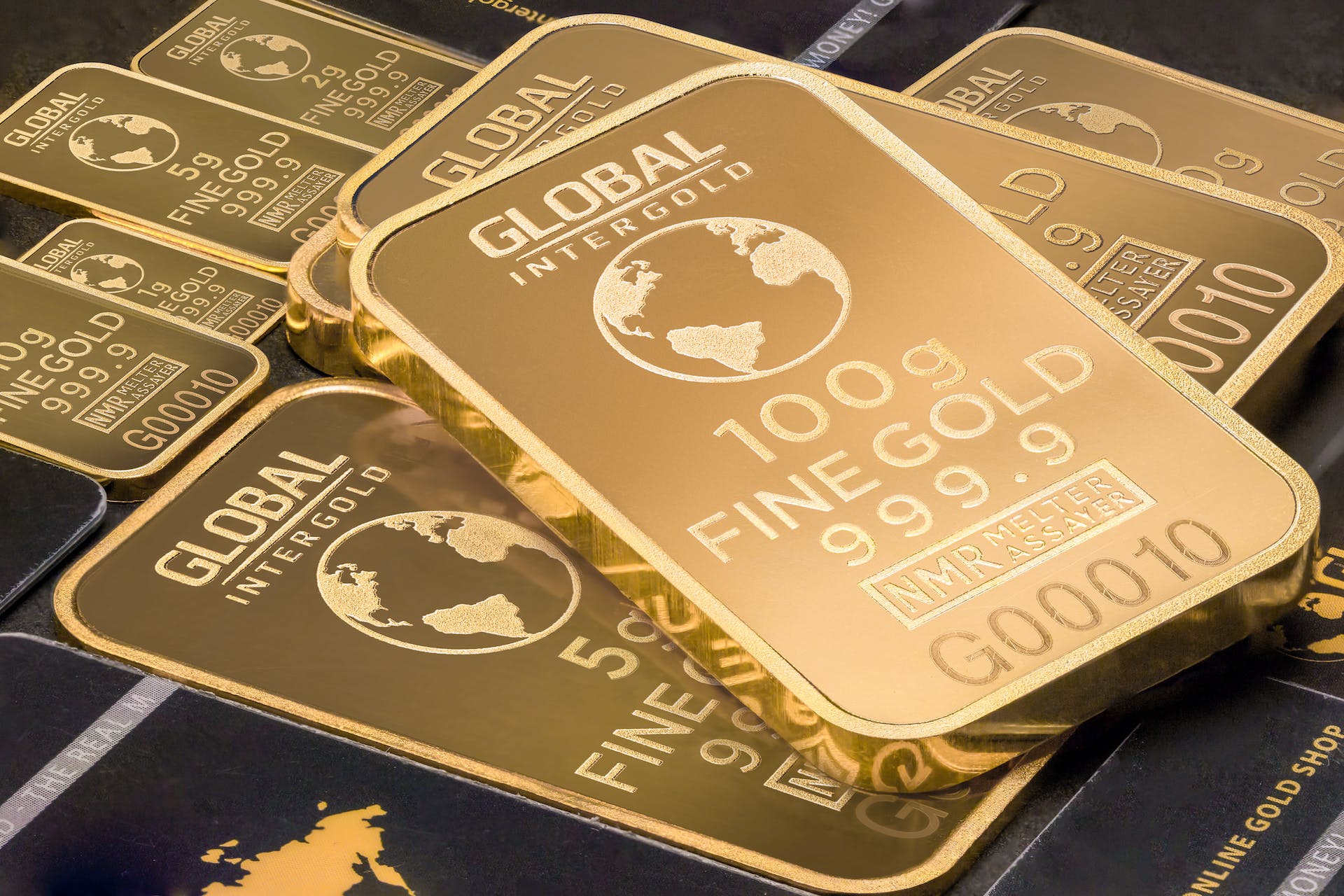 Discover the Best Gold Investment Strategies: 10 Tips for Success